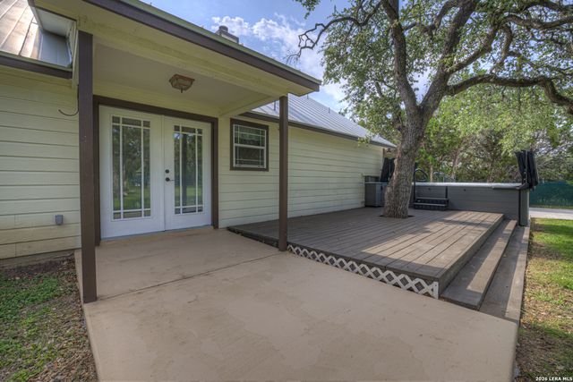 1840 Rustic Oak Ln, Spring Branch, TX 78070