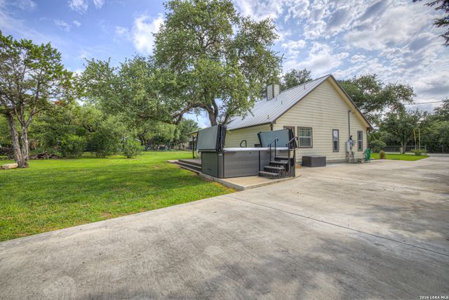 1840 Rustic Oak Ln, Spring Branch, TX 78070