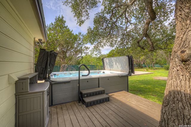 1840 Rustic Oak Ln, Spring Branch, TX 78070
