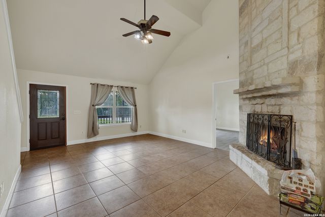 1840 Rustic Oak Ln, Spring Branch, TX 78070