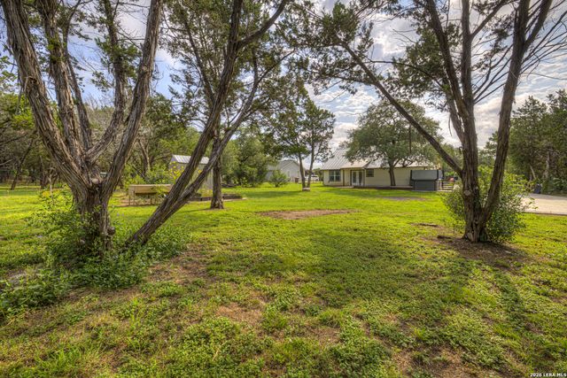 1840 Rustic Oak Ln, Spring Branch, TX 78070