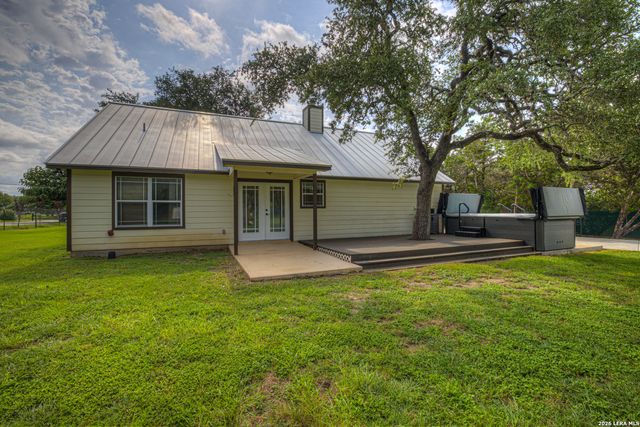 1840 Rustic Oak Ln, Spring Branch, TX 78070
