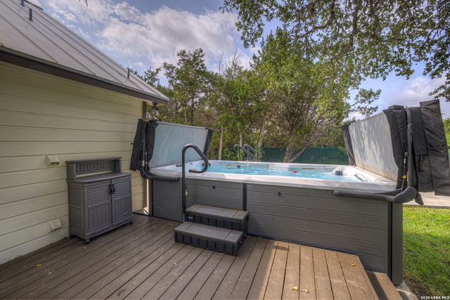 1840 Rustic Oak Ln, Spring Branch, TX 78070