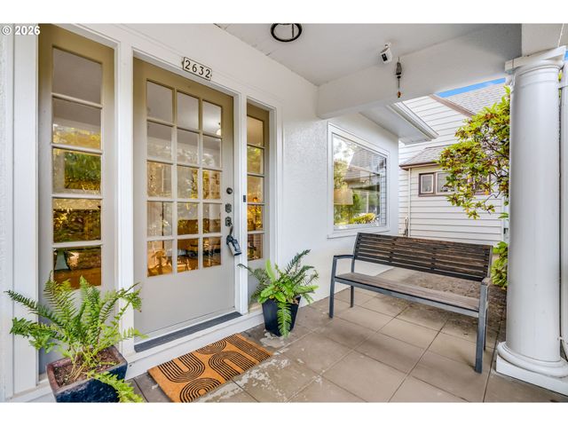 2632 Ne KLICKITAT St, Portland, OR 97212
