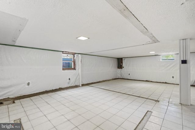 106 HICKORY HILL DR, Stephens City, VA 22655