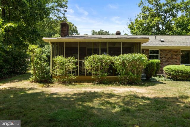 106 HICKORY HILL DR, Stephens City, VA 22655