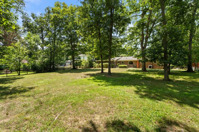 106 HICKORY HILL DR, Stephens City, VA 22655