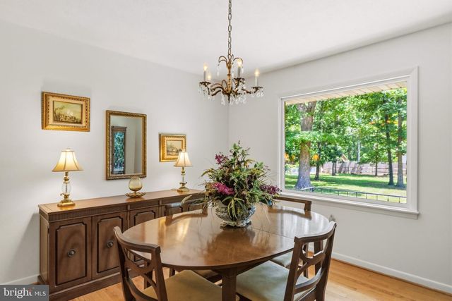 106 HICKORY HILL DR, Stephens City, VA 22655