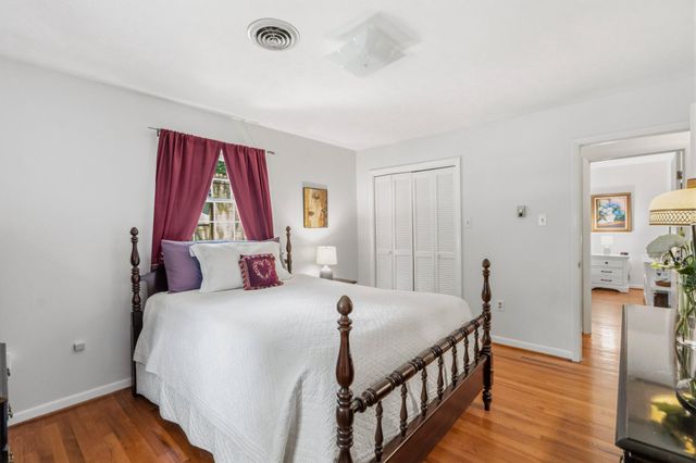 106 HICKORY HILL DR, Stephens City, VA 22655