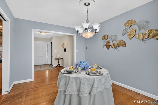 85 Ten Acre Road, Middletown, CT 06457