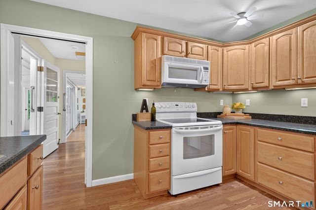 85 Ten Acre Road, Middletown, CT 06457