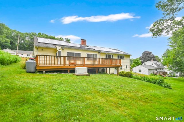 85 Ten Acre Road, Middletown, CT 06457