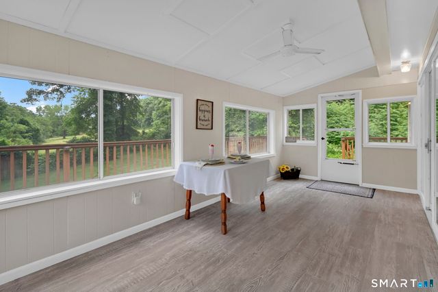 85 Ten Acre Road, Middletown, CT 06457