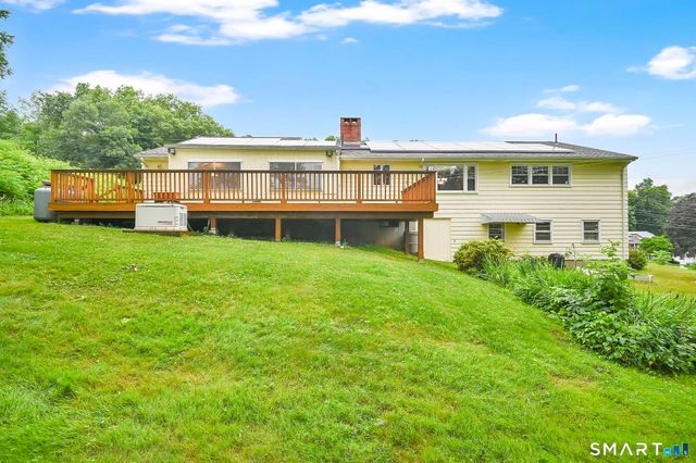 85 Ten Acre Road, Middletown, CT 06457
