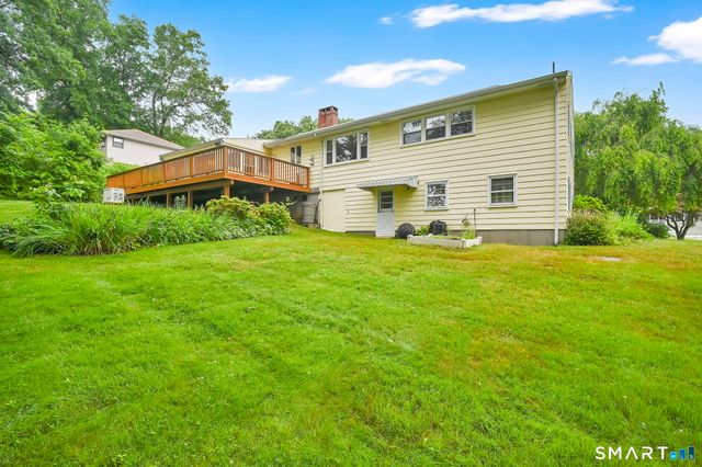 85 Ten Acre Road, Middletown, CT 06457