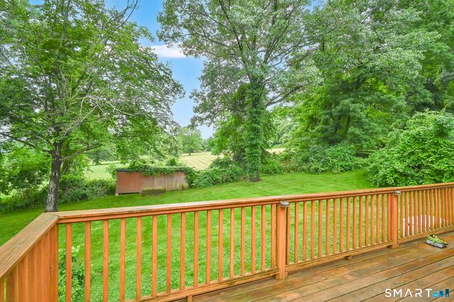85 Ten Acre Road, Middletown, CT 06457