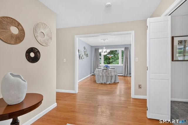 85 Ten Acre Road, Middletown, CT 06457