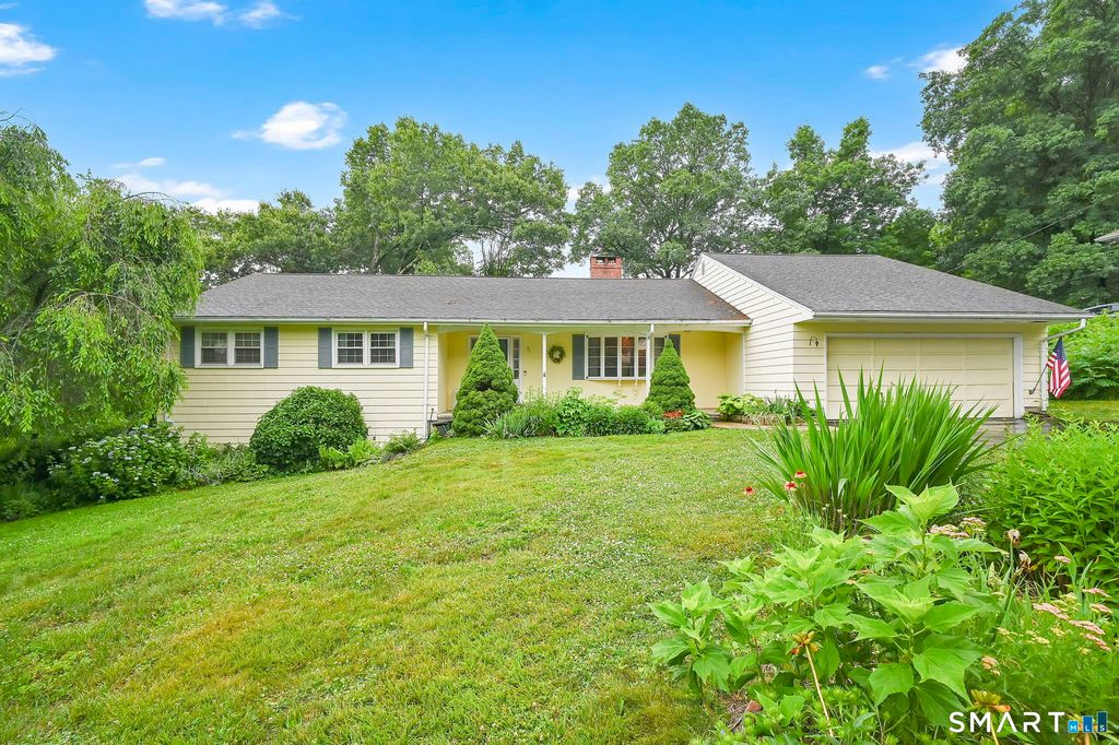 85 Ten Acre Road, Middletown, CT 06457