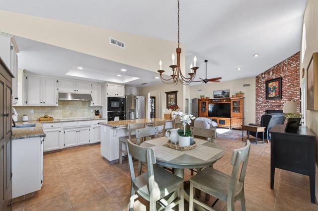 3055 Fairmont Court, Madera, CA 93637
