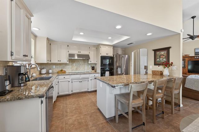3055 Fairmont Court, Madera, CA 93637