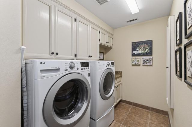 3055 Fairmont Court, Madera, CA 93637