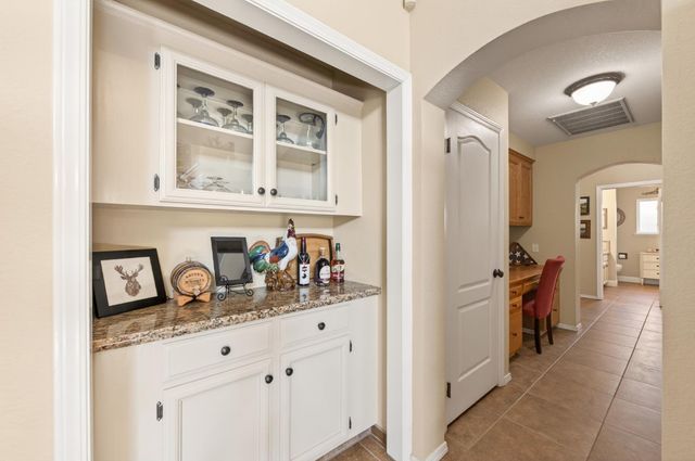 3055 Fairmont Court, Madera, CA 93637