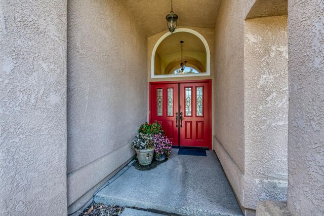 3055 Fairmont Court, Madera, CA 93637