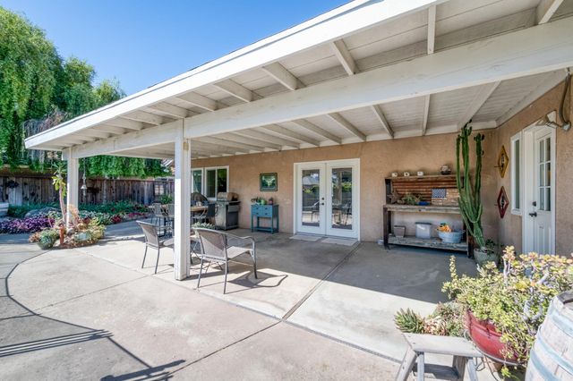3055 Fairmont Court, Madera, CA 93637