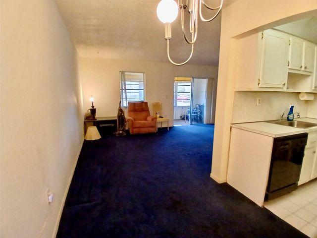 5190 E Sabal Palm Boulevard 103, Tamarac, FL 33319