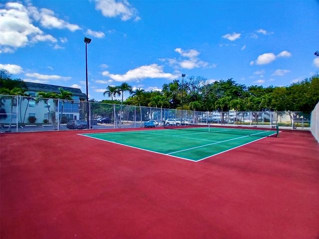 5190 E Sabal Palm Boulevard 103, Tamarac, FL 33319