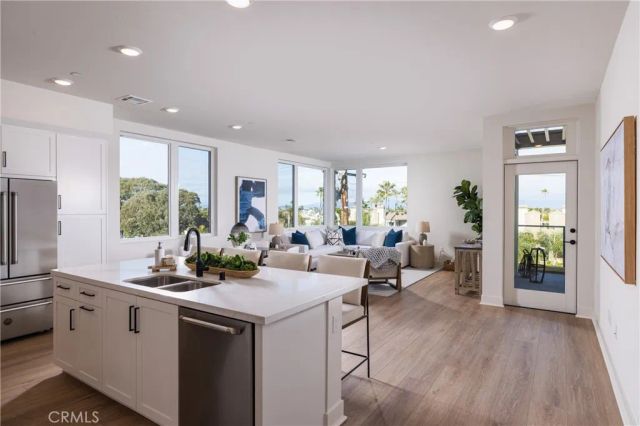 414 Main Street 420, Huntington Beach, CA 92648