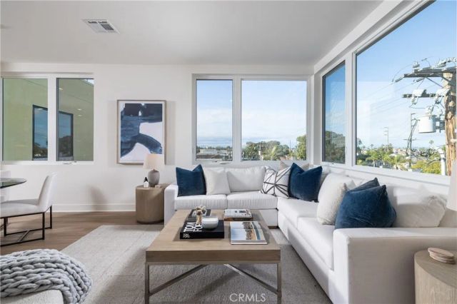 414 Main Street 420, Huntington Beach, CA 92648