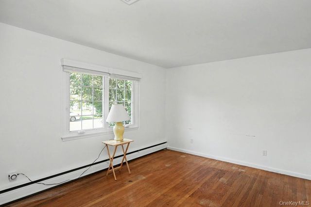 305 Nielson Street, Dix Hills, NY 11746