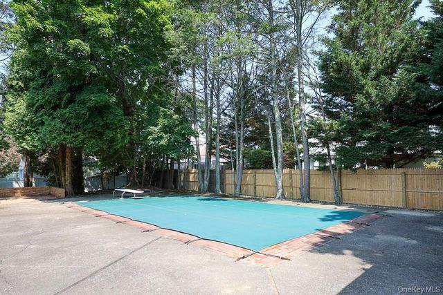 305 Nielson Street, Dix Hills, NY 11746