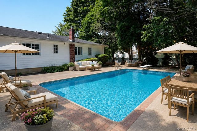 305 Nielson Street, Dix Hills, NY 11746