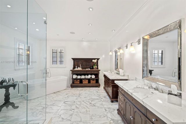 8800 SW 57 Avenue, Pinecrest, FL 33156