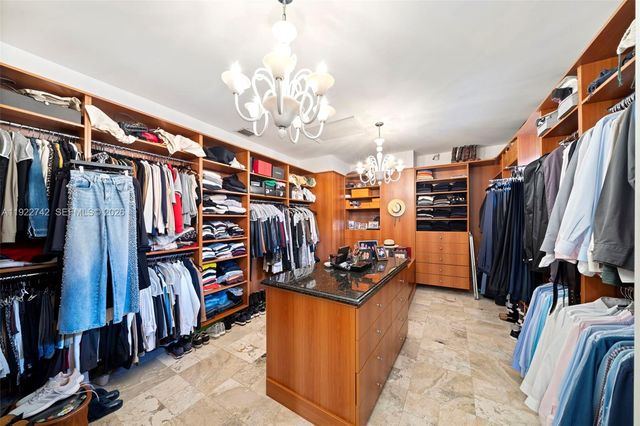 8800 SW 57 Avenue, Pinecrest, FL 33156