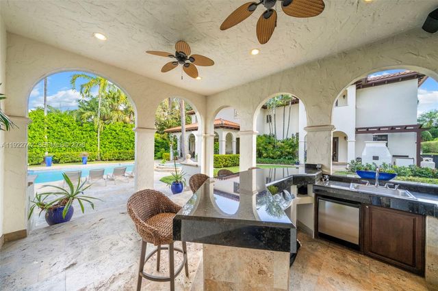 8800 SW 57 Avenue, Pinecrest, FL 33156