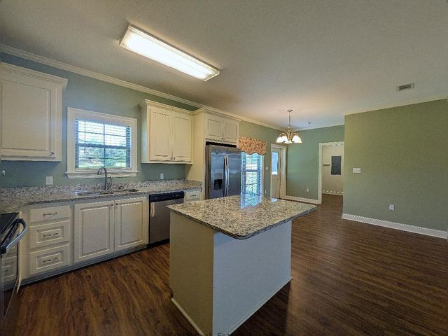 314 Margaret Ave., Petal, MS 39465