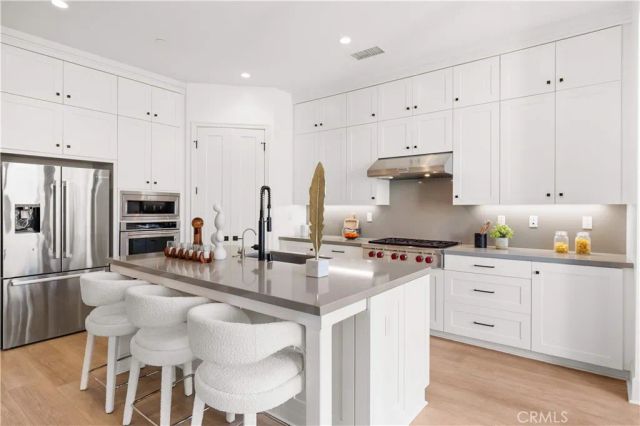 217 Piazza, Irvine, CA 92602