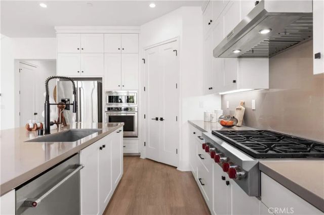 217 Piazza, Irvine, CA 92602