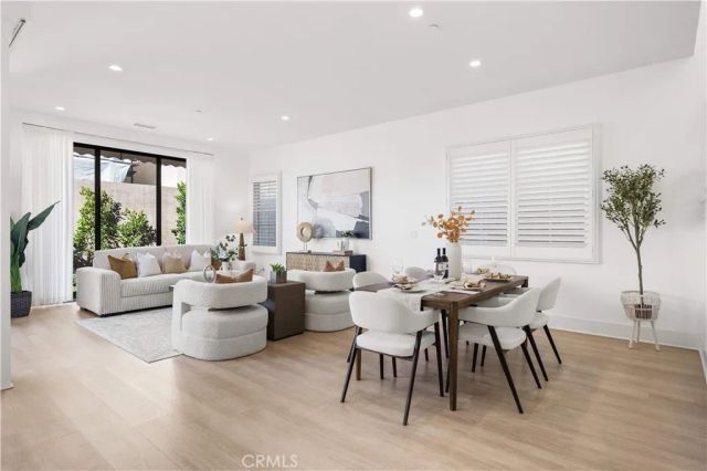 217 Piazza, Irvine, CA 92602