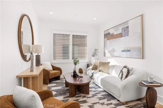 217 Piazza, Irvine, CA 92602