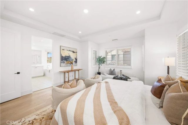 217 Piazza, Irvine, CA 92602