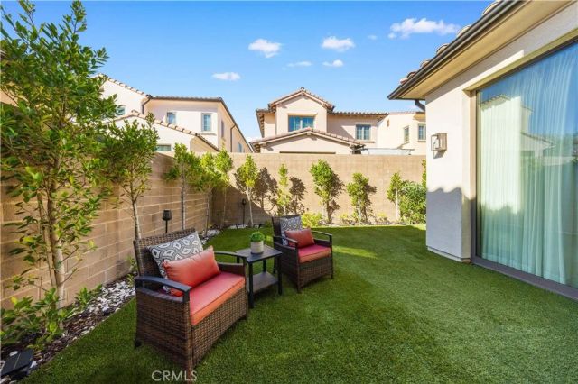 217 Piazza, Irvine, CA 92602