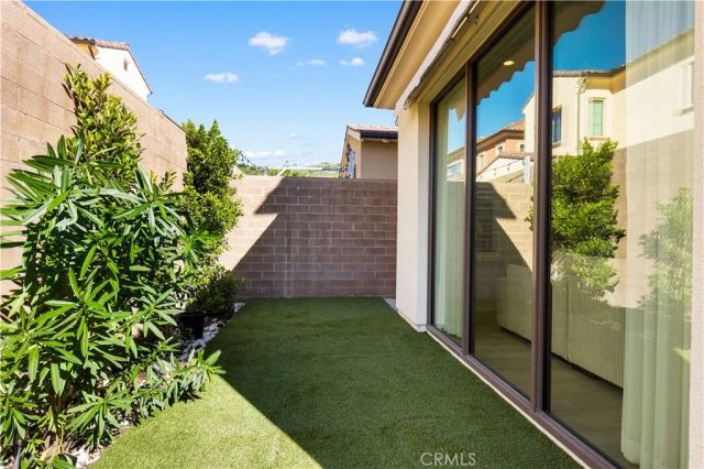 217 Piazza, Irvine, CA 92602