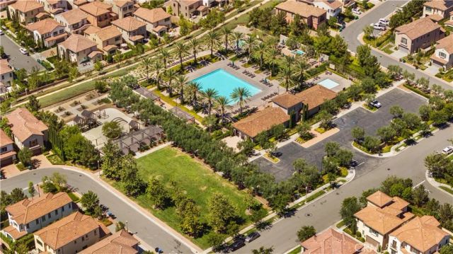217 Piazza, Irvine, CA 92602