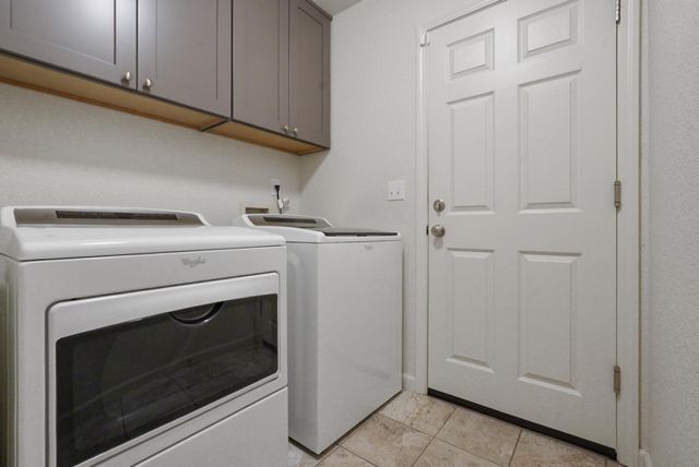 1820 N Berkeley Ave, Turlock, CA 95382