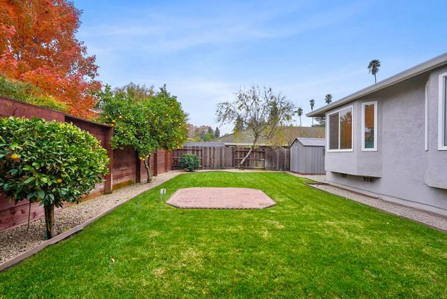 1820 N Berkeley Ave, Turlock, CA 95382