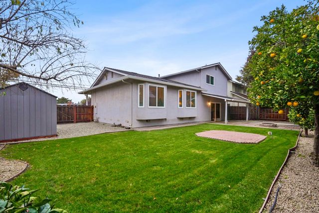 1820 N Berkeley Ave, Turlock, CA 95382